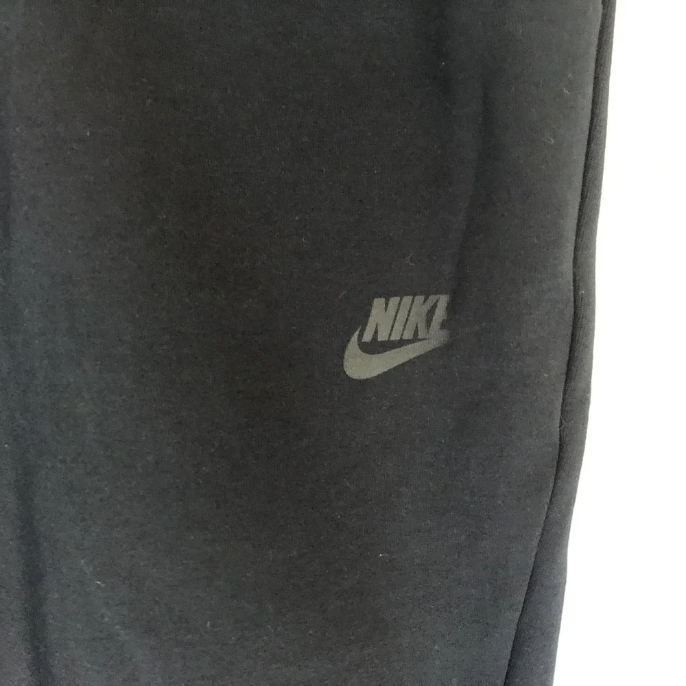 Nike Shorts Mens Large Black Fleece Sweat 9 Inseam Zip Pocket Gym 805160-010